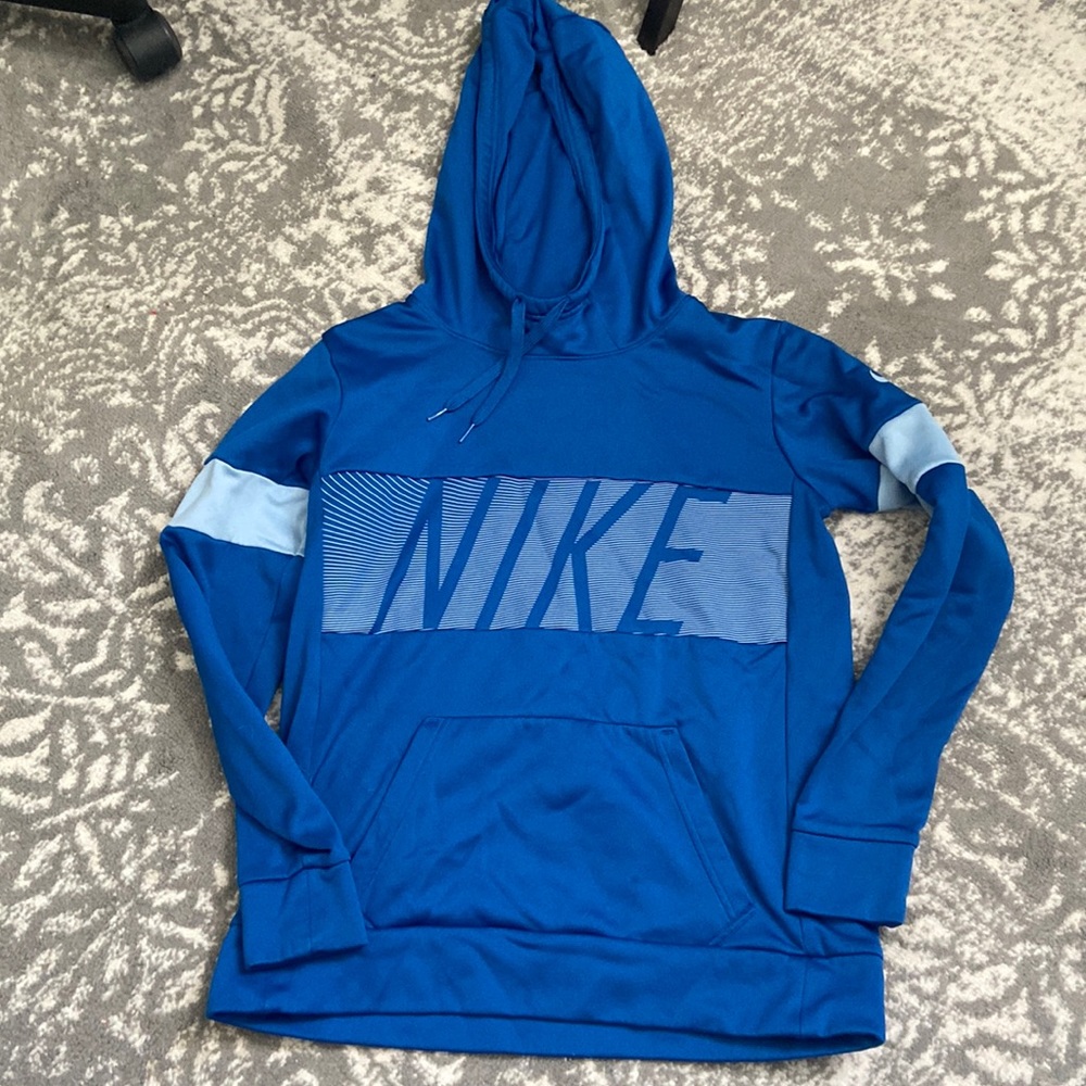 Womens nike hoodie small
